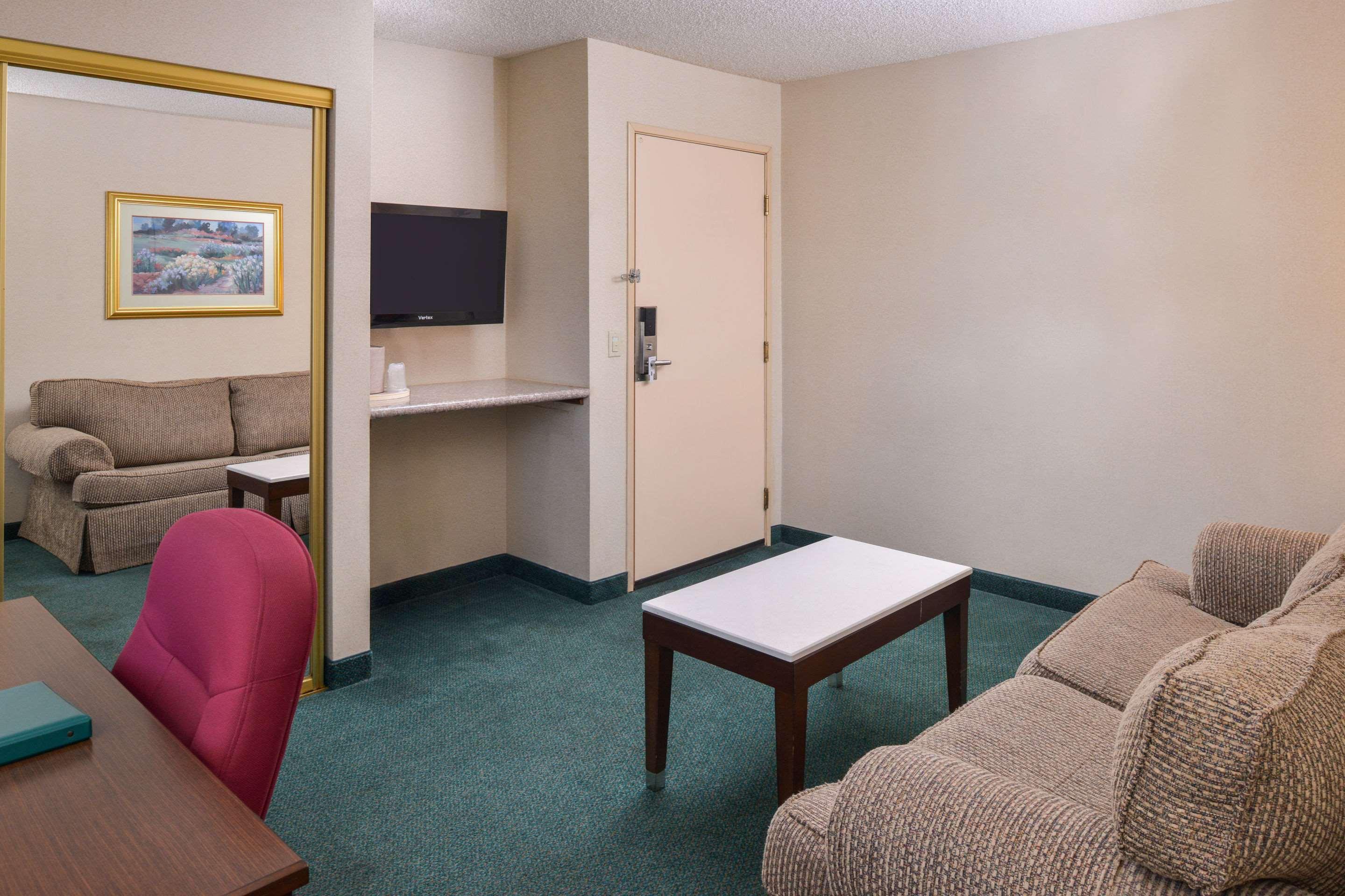 Quality Inn & Suites Walnut - City Of Industry Eksteriør bilde