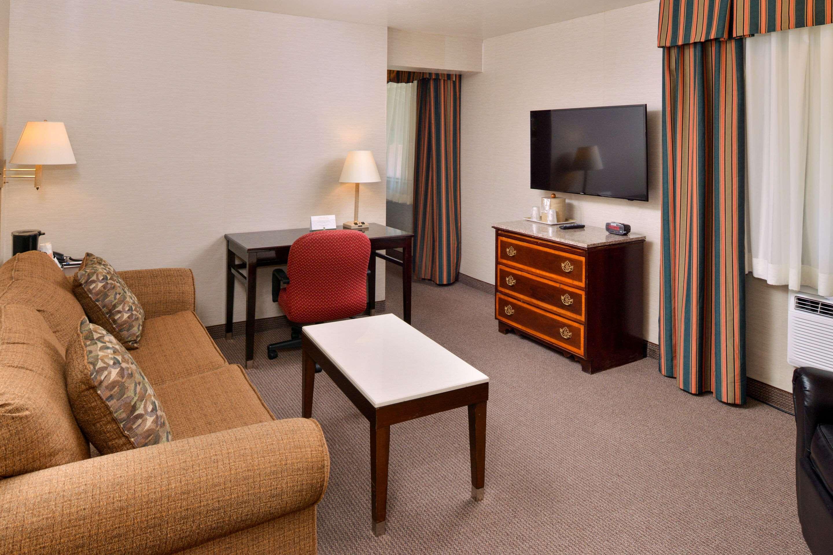 Quality Inn & Suites Walnut - City Of Industry Eksteriør bilde