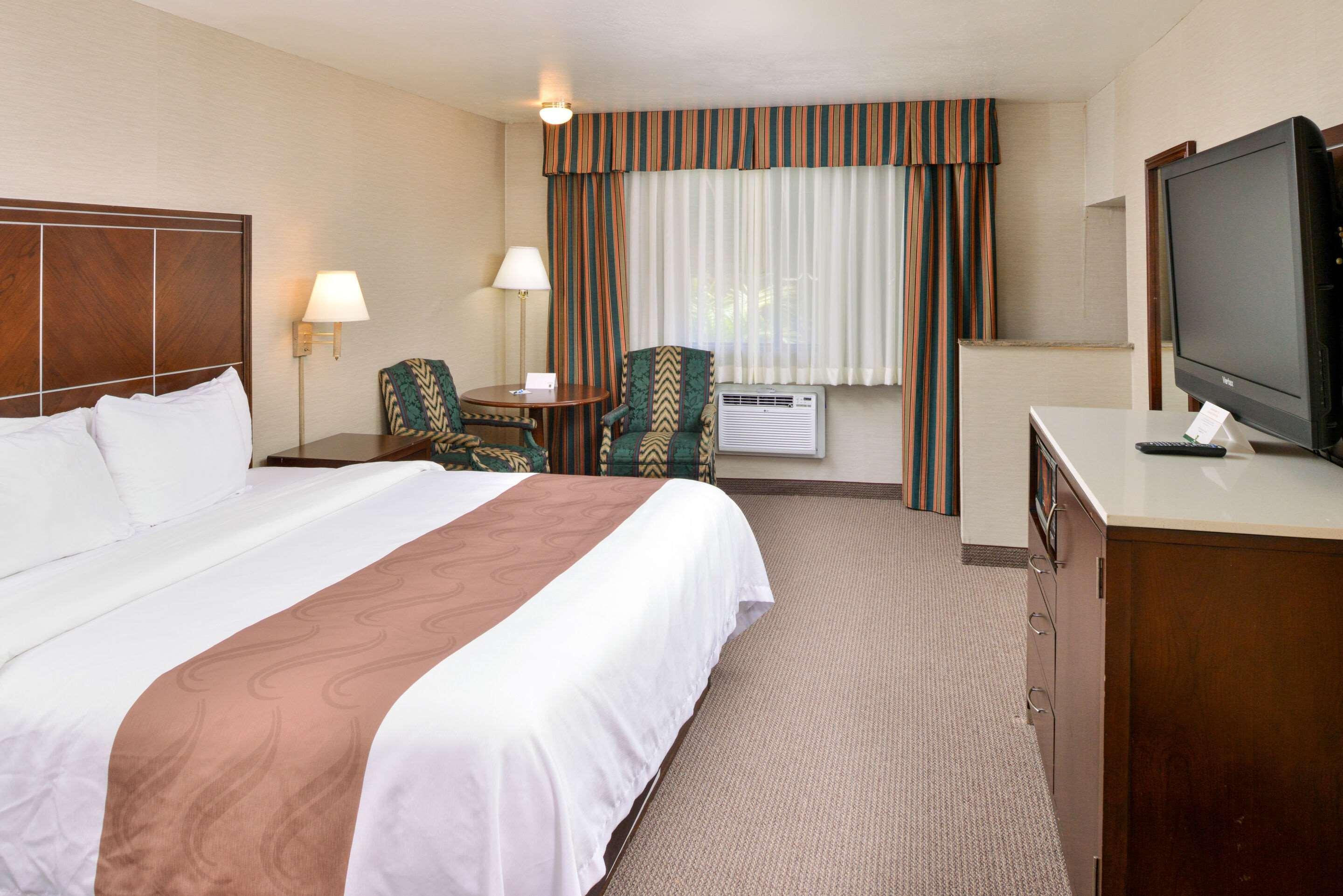 Quality Inn & Suites Walnut - City Of Industry Eksteriør bilde