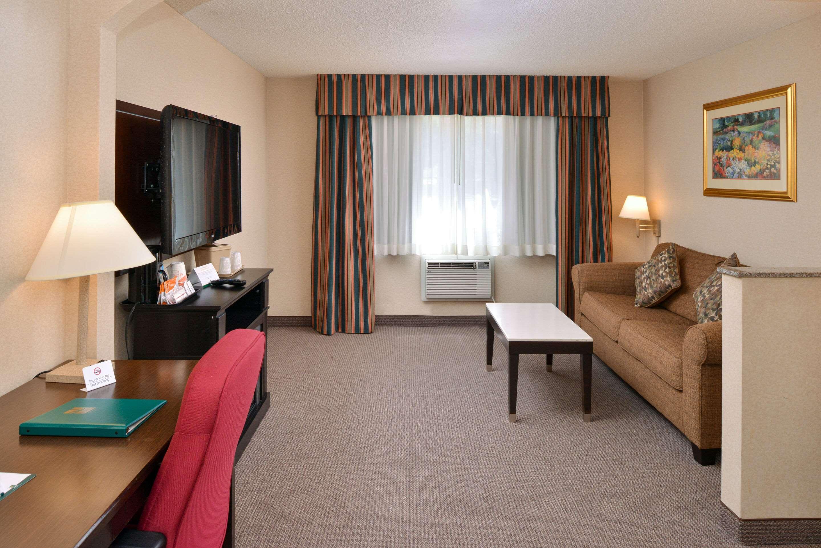 Quality Inn & Suites Walnut - City Of Industry Eksteriør bilde