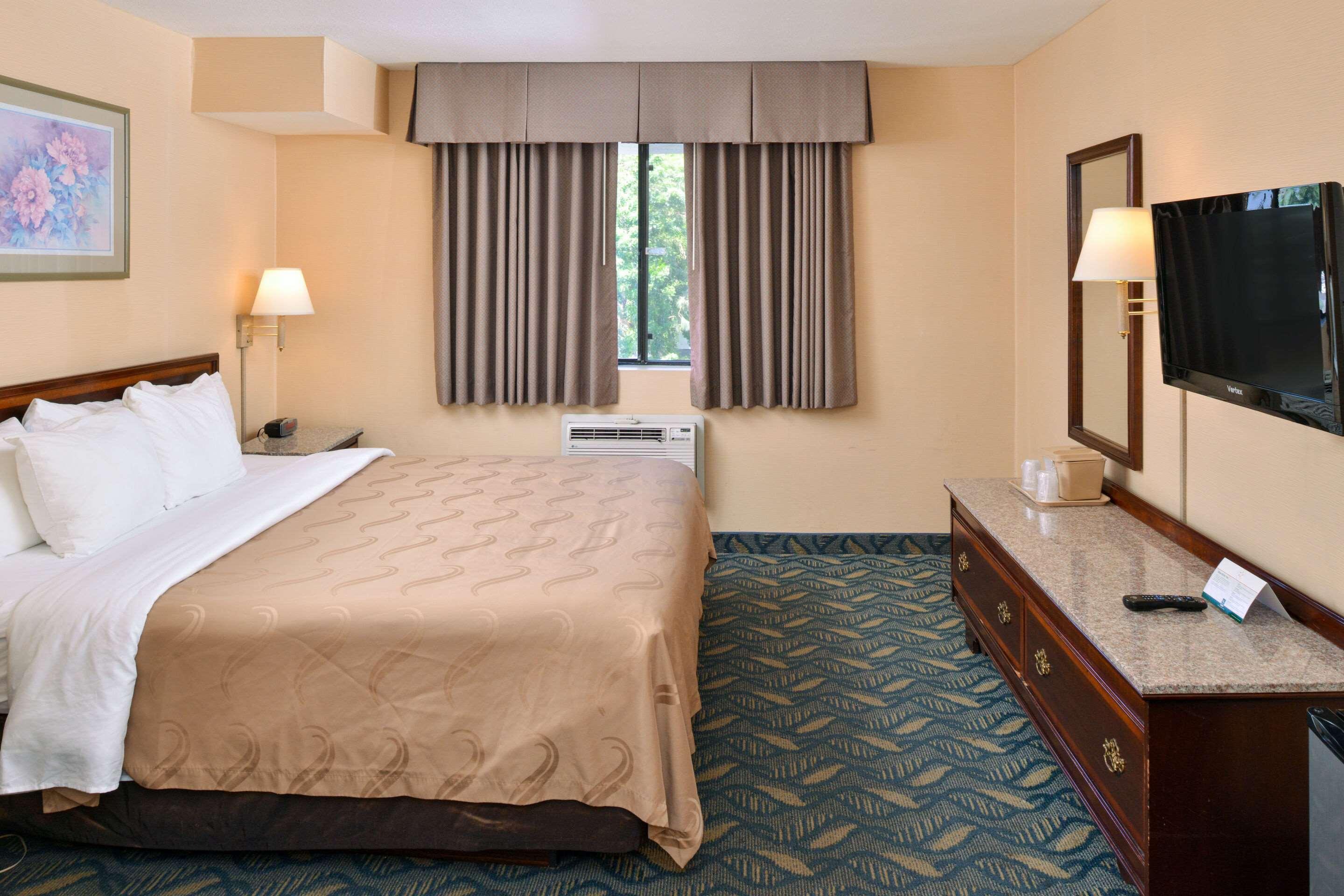 Quality Inn & Suites Walnut - City Of Industry Eksteriør bilde