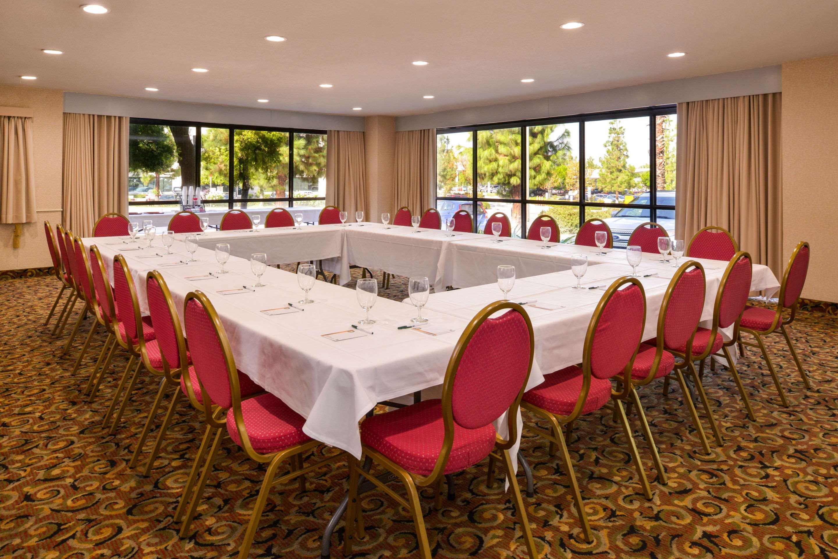 Quality Inn & Suites Walnut - City Of Industry Eksteriør bilde