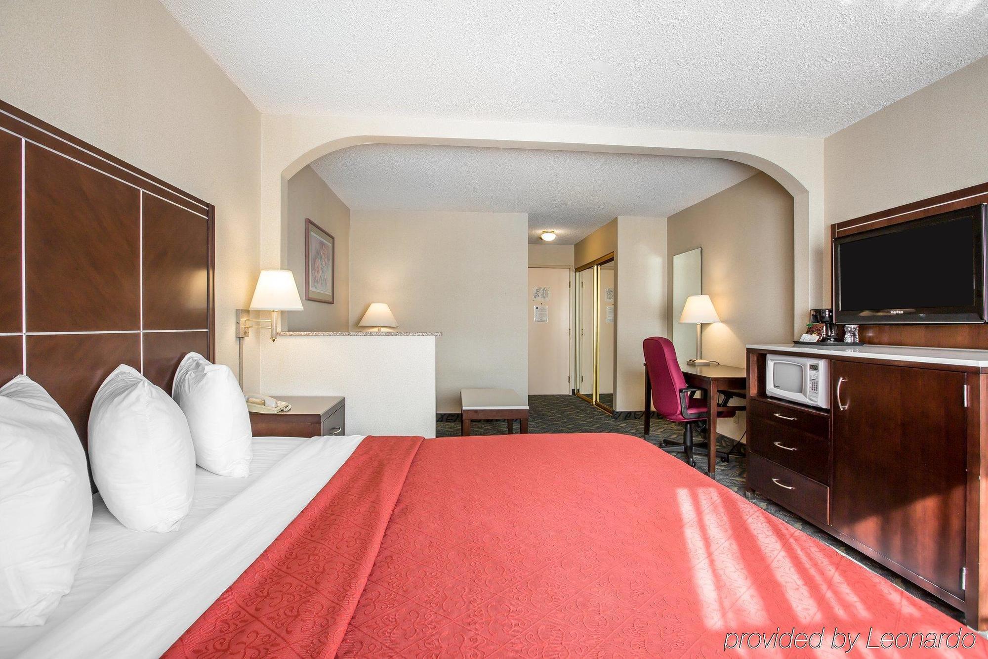 Quality Inn & Suites Walnut - City Of Industry Eksteriør bilde