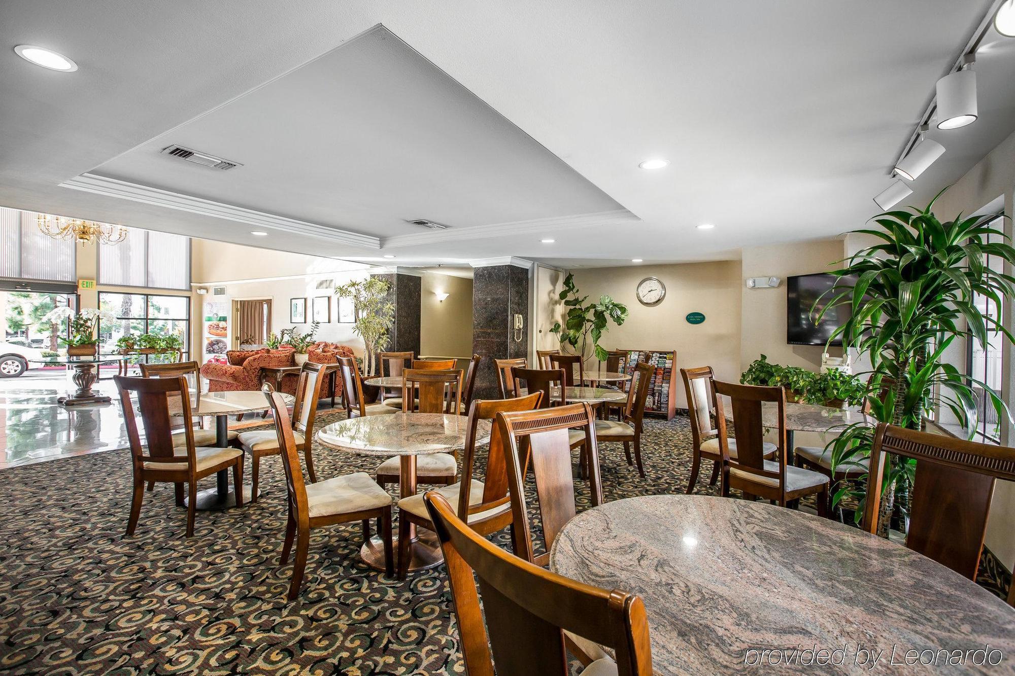 Quality Inn & Suites Walnut - City Of Industry Eksteriør bilde